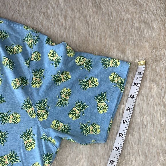 Free Planet blue pineapple t-shirt - Picture 16 of 16